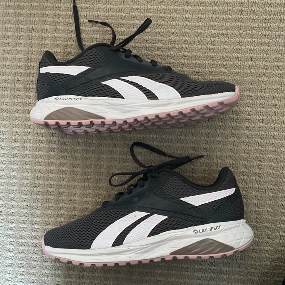 💌 pink/grey {reebok} running shoes